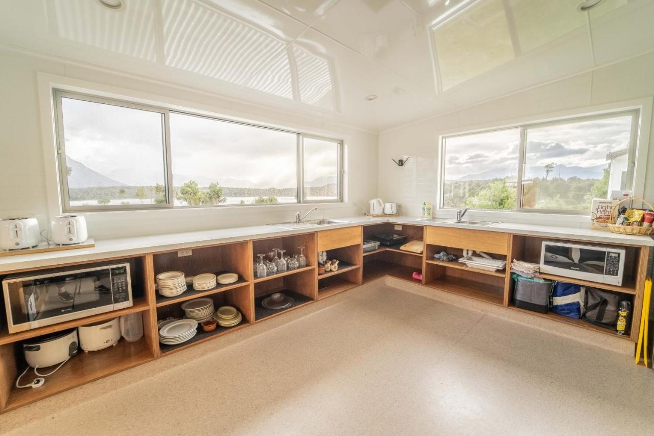 Fiordland National Park Lodge Te Anau Downs Buitenkant foto