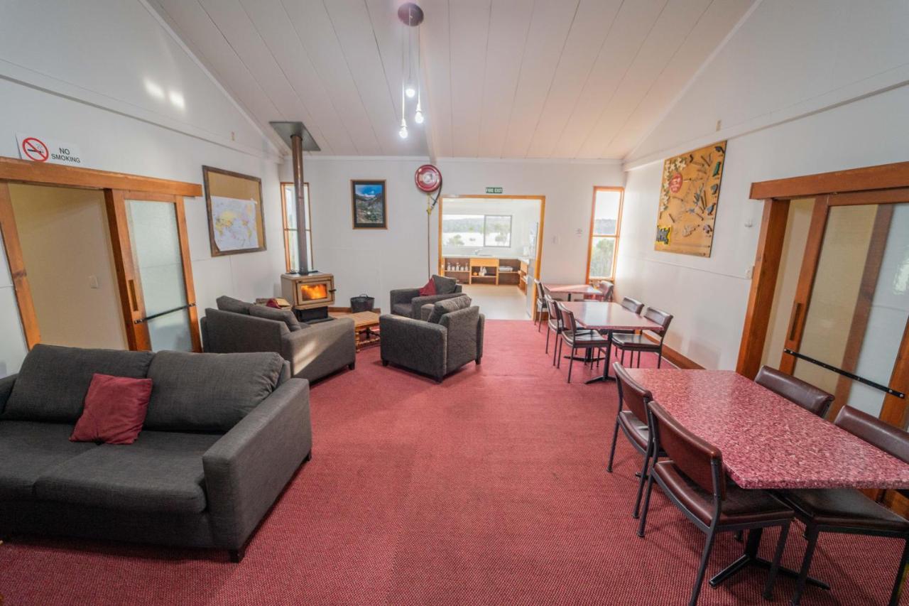Fiordland National Park Lodge Te Anau Downs Buitenkant foto