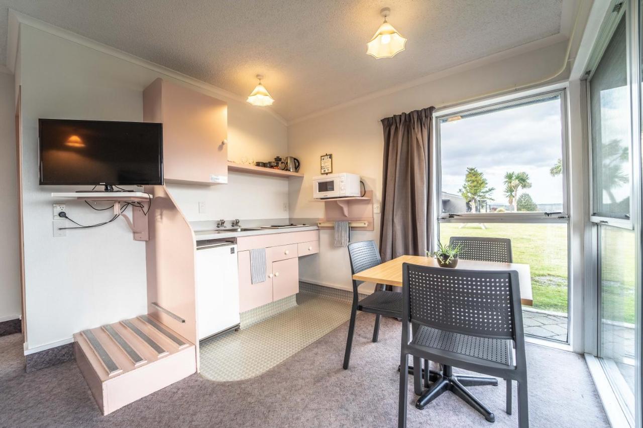 Fiordland National Park Lodge Te Anau Downs Buitenkant foto