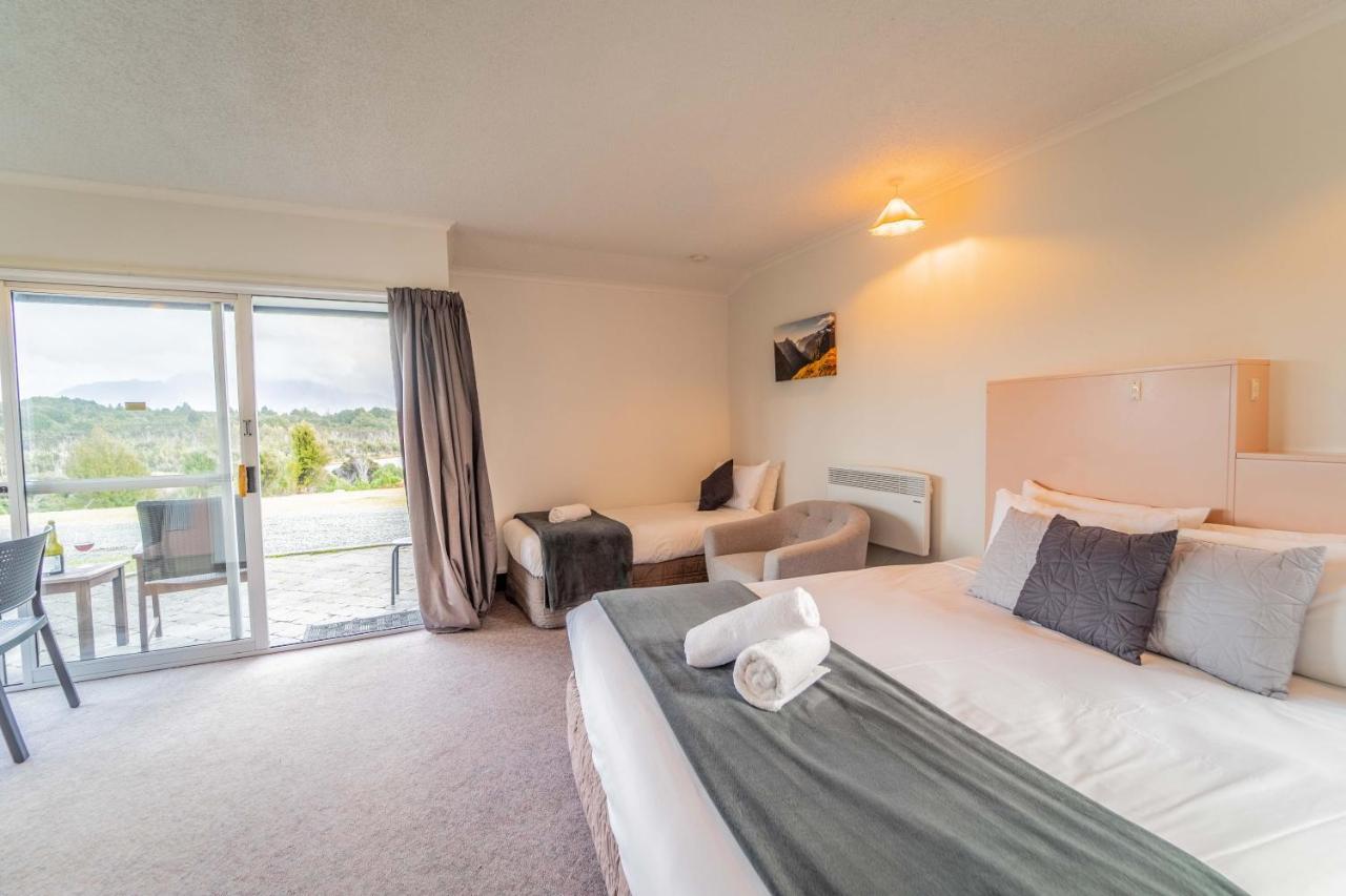 Fiordland National Park Lodge Te Anau Downs Buitenkant foto