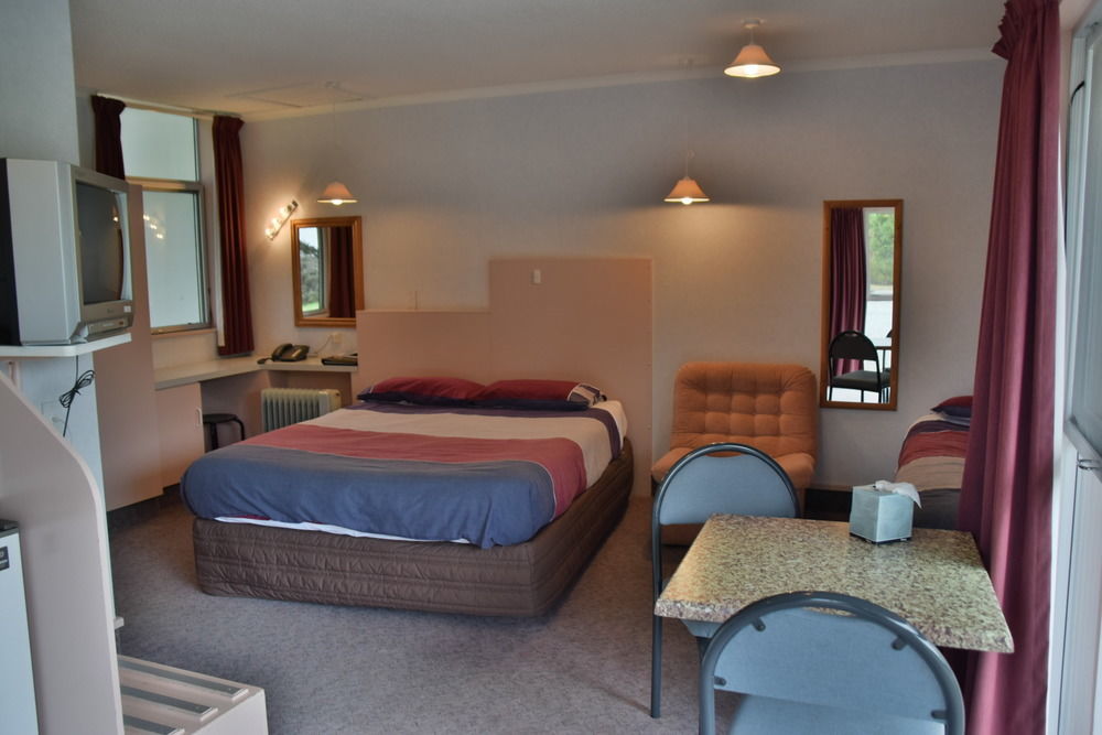 Fiordland National Park Lodge Te Anau Downs Buitenkant foto