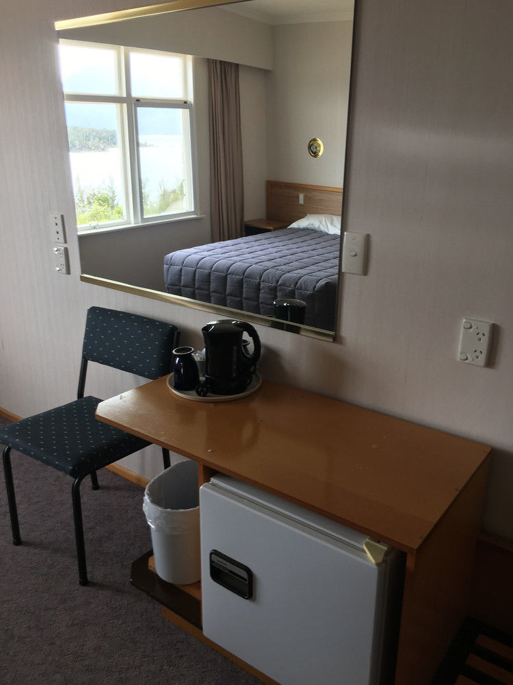 Fiordland National Park Lodge Te Anau Downs Buitenkant foto