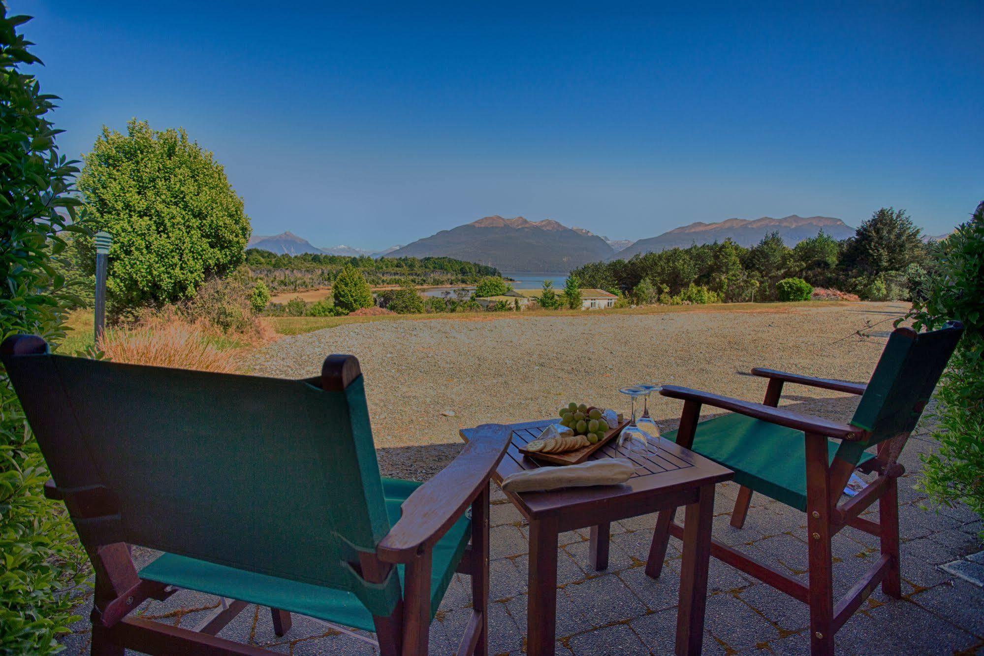 Fiordland National Park Lodge Te Anau Downs Buitenkant foto