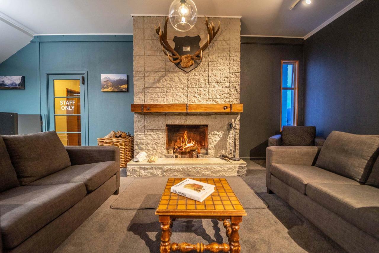 Fiordland National Park Lodge Te Anau Downs Buitenkant foto