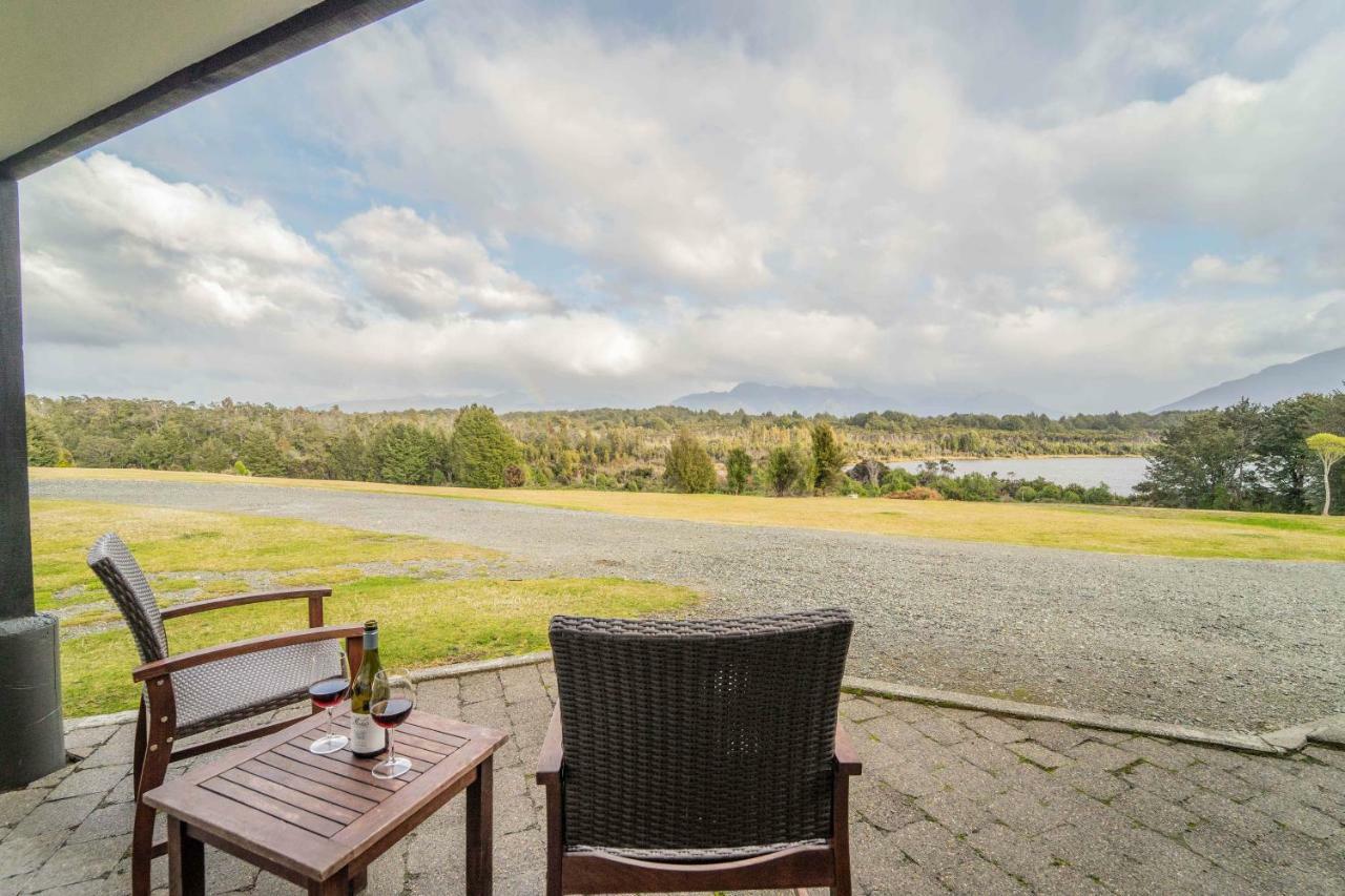 Fiordland National Park Lodge Te Anau Downs Buitenkant foto